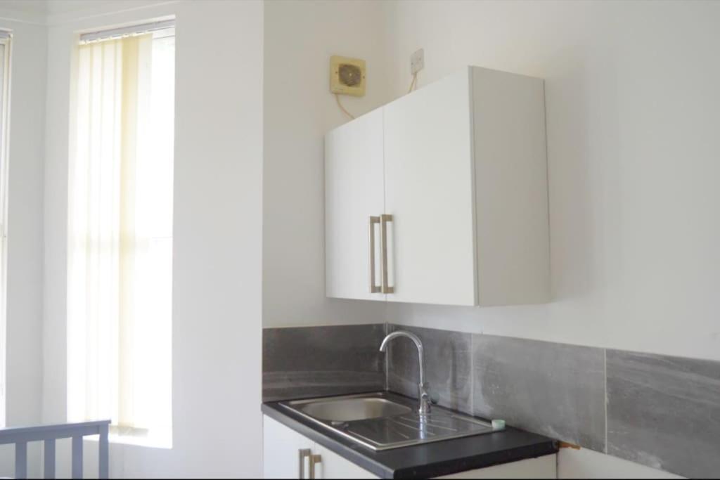 Discover Your Cozy Haven A Perfect Studio Getaway Leamington Spa Eksteriør billede